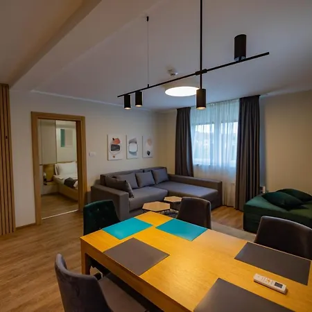 Omega Apartment *